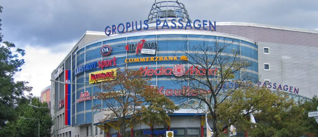 Gropius-Passagen-SLEA-TEC-1024x442-2-1-1-1.webp